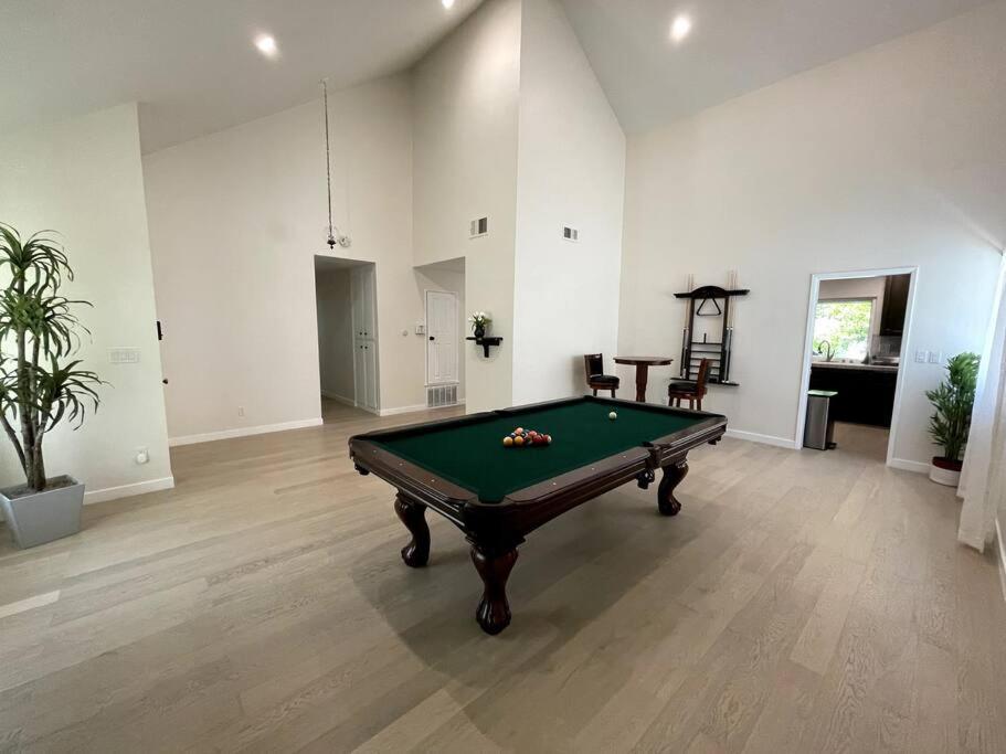 Bright, Stylish 4bd Modern House With Private Pool Сasa de vacaciones Los Ángeles