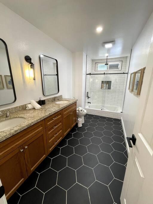 Bright, Stylish 4bd Modern House With Private Pool Los Ángeles